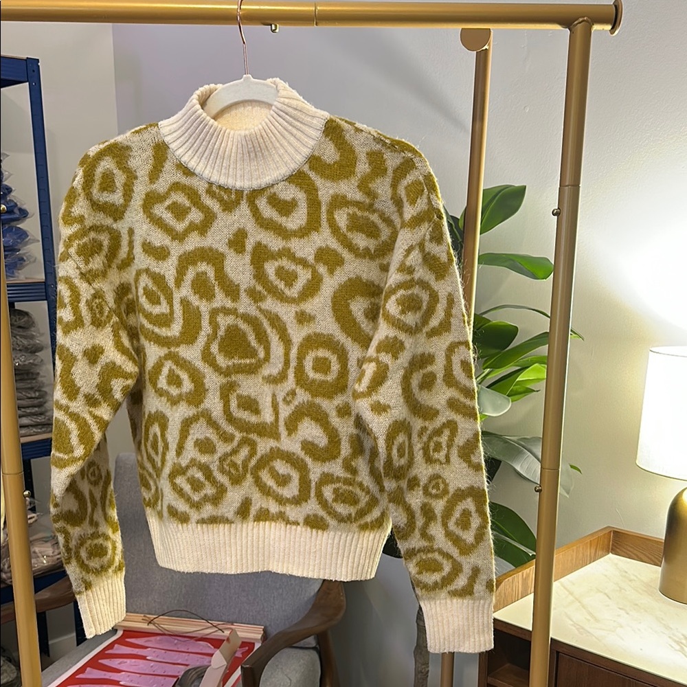 Leopard Print Turtleneck Sweater - White and Olive